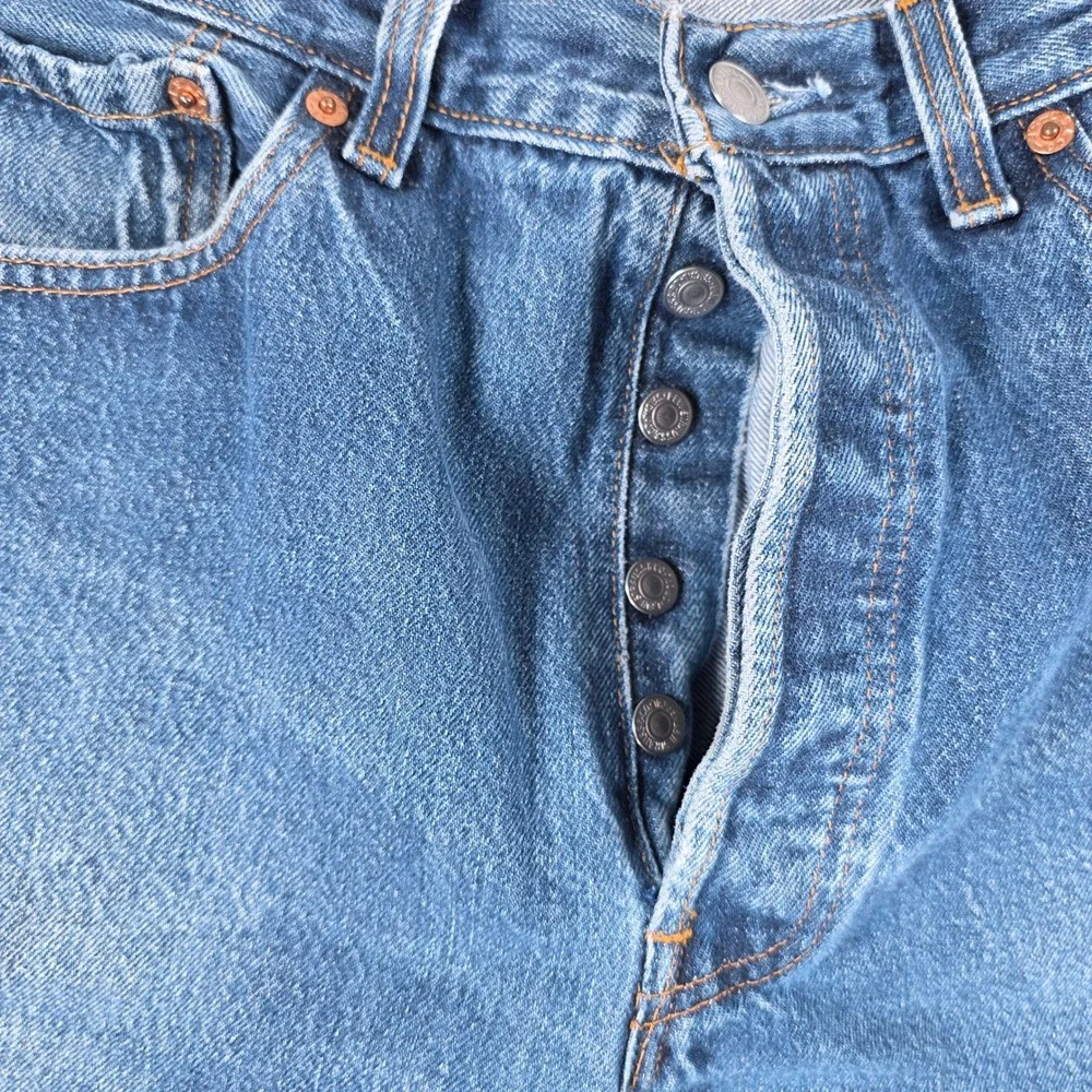 Vintage 90s Levis 501xx 32x33 Mens Blue Denim Straight Button Fly Jeans Made USA